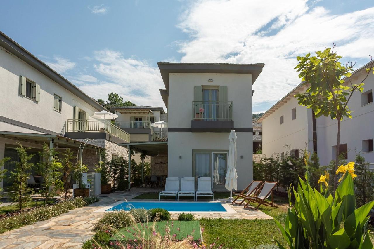 Sea And Sun Luxury Pools' Villas Хорефто Экстерьер фото