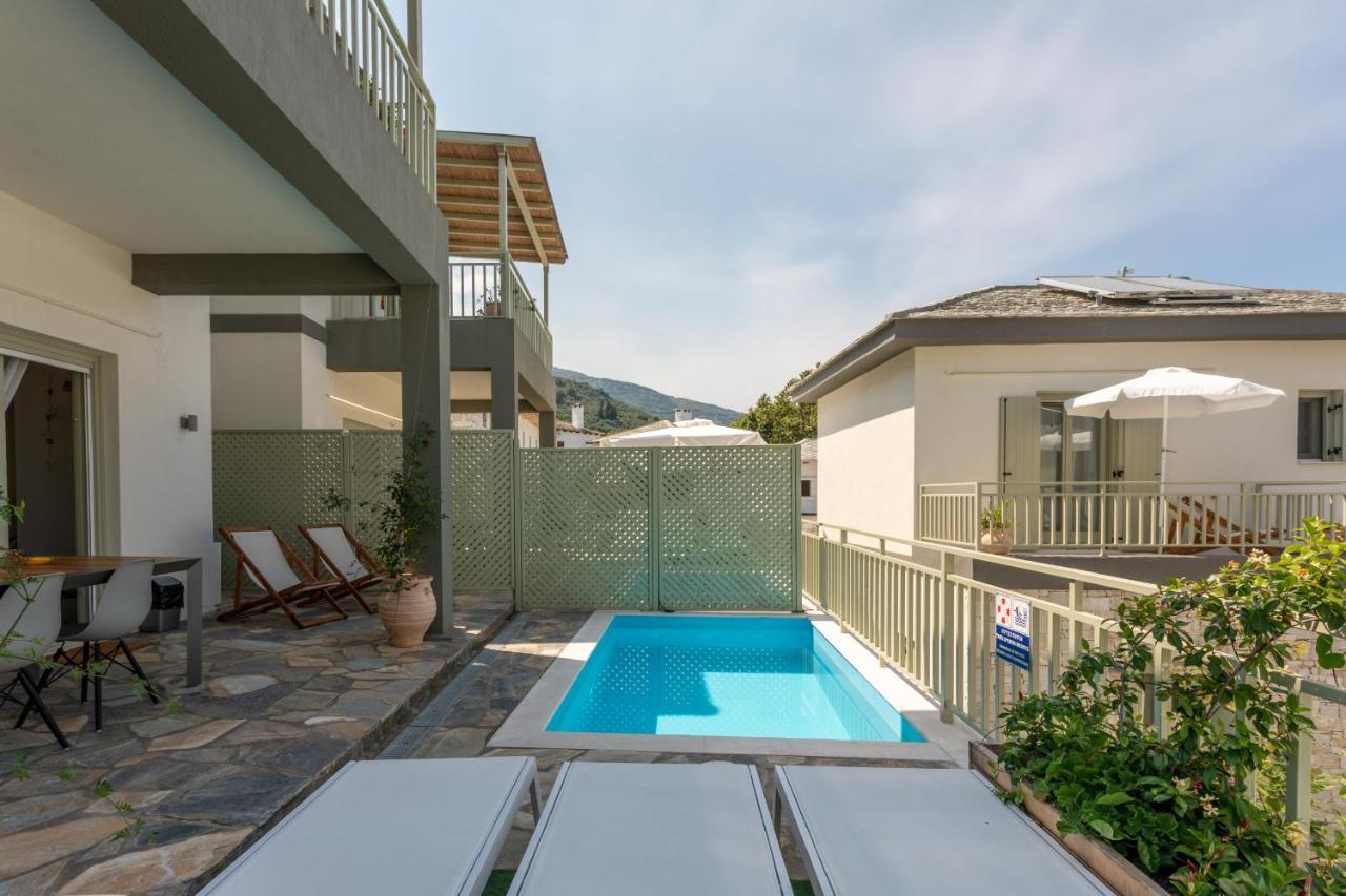 Sea And Sun Luxury Pools' Villas Хорефто Экстерьер фото