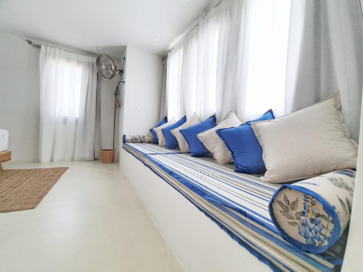 Sea And Sun Luxury Pools' Villas Хорефто Экстерьер фото
